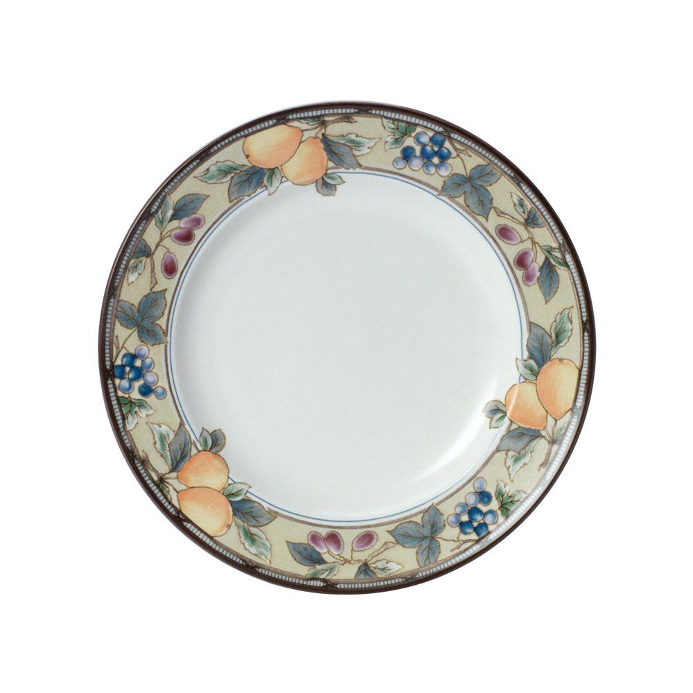 garden-harvest-salad-plate_5187744_1
